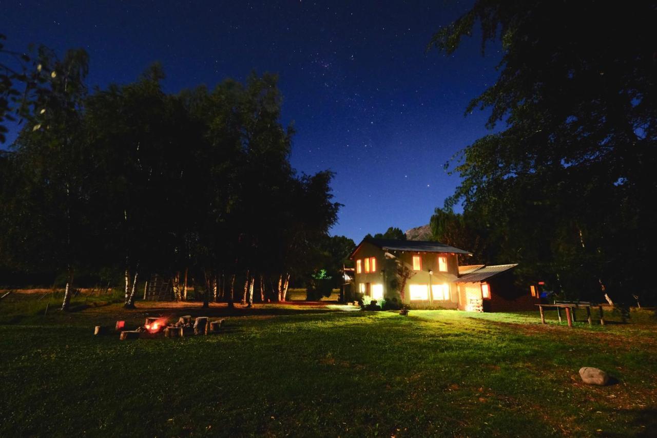 Hostel Lc Hoyo de Epuyén Exteriör bild